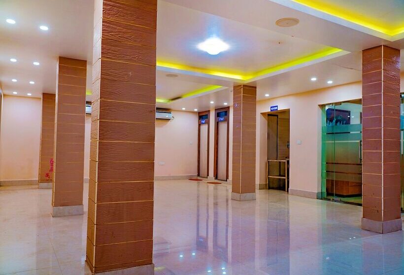 Fabhotel Kanchan Plaza