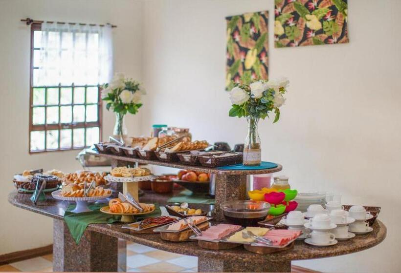 簡易ホテル Pousada águas Do Vale