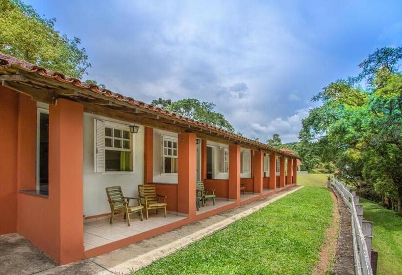 簡易ホテル Pousada águas Do Vale