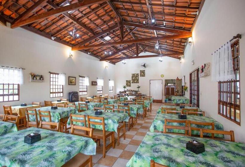 簡易ホテル Pousada águas Do Vale