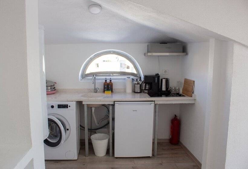 فندق Aloha Suites Mediterranean