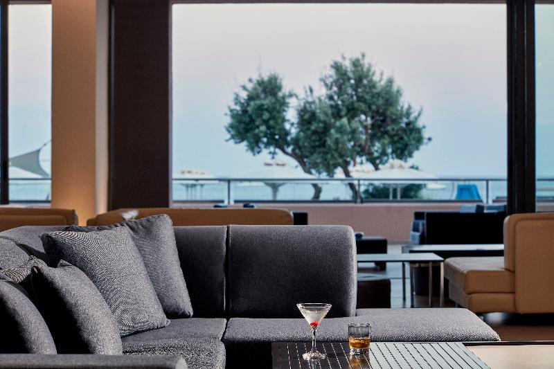 ホテル Atlantica Mikri Poli Park