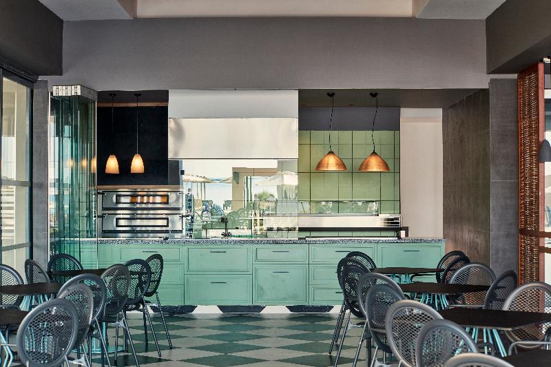 ホテル Atlantica Mikri Poli Park