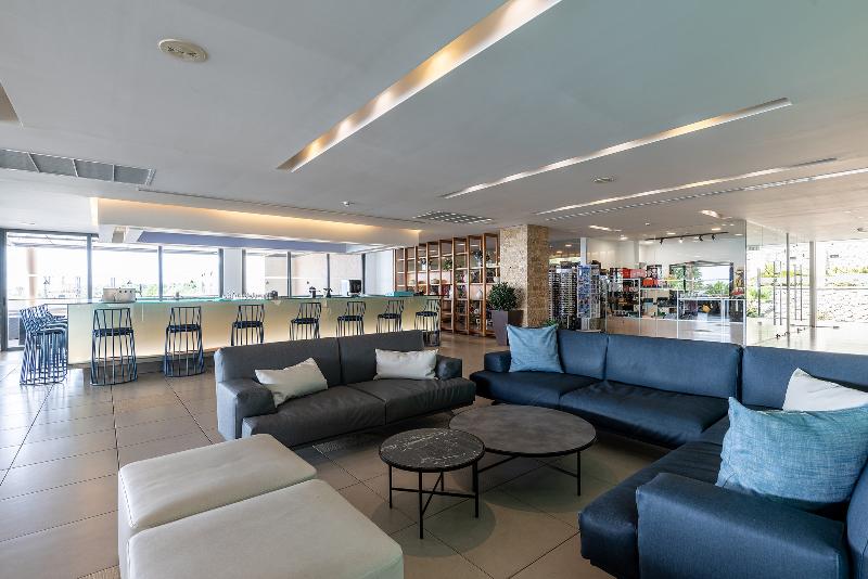 ホテル Atlantica Mikri Poli Park