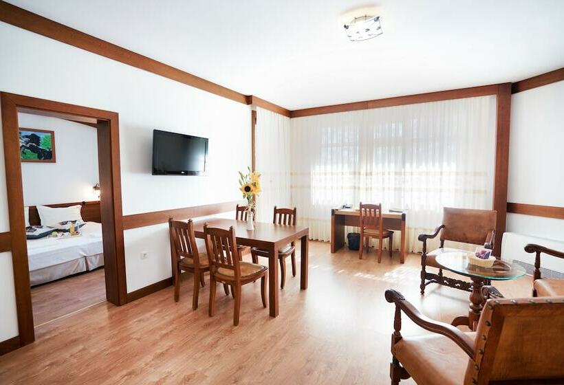 בית מלון כפרי Boutique Complex Trakiets