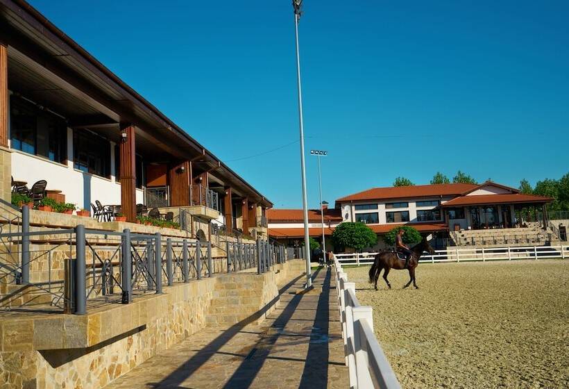 בית מלון כפרי Boutique Complex Trakiets