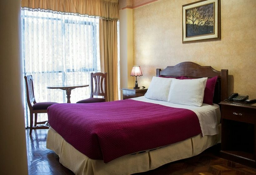 هتل Diamante Azul