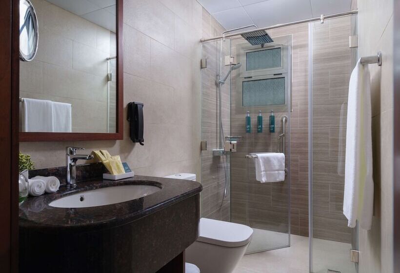 호텔 Doubletree By Hilton Muscat Qurum