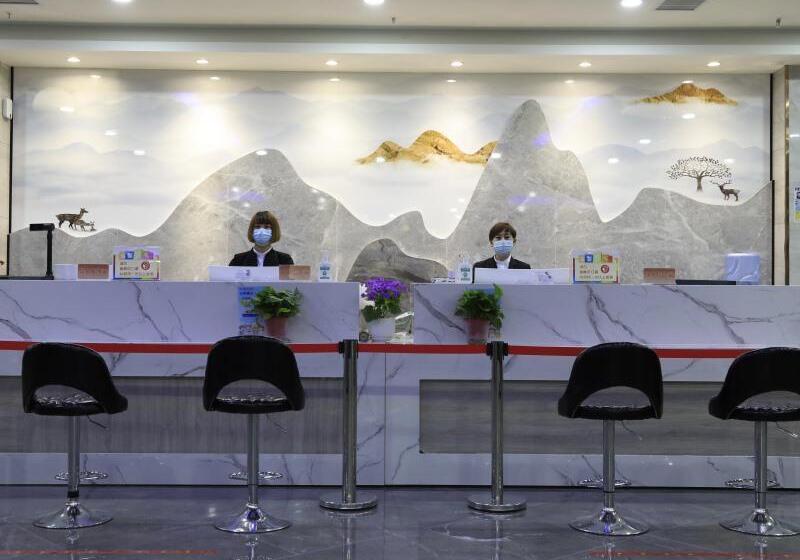 فندق Greentree Eastern  Xinjiang Aksu Airport