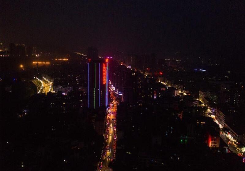 Отель Greentree Eastern Yibin Yijian Road New City Plaza