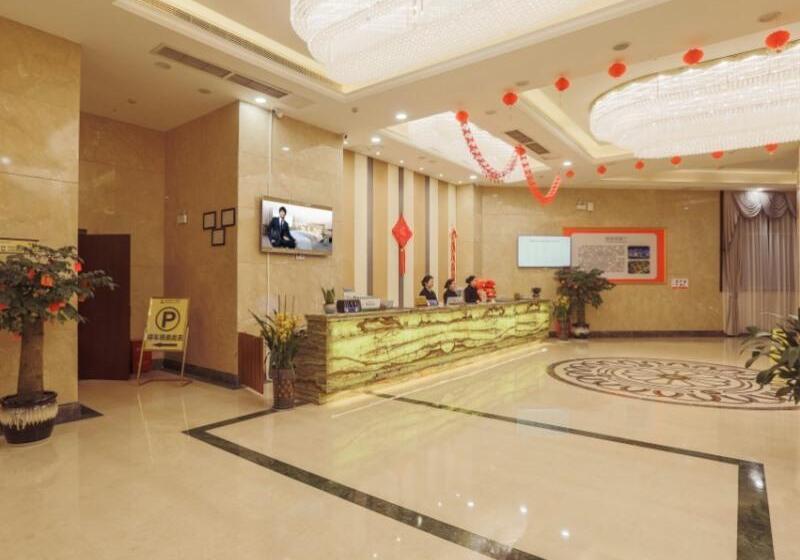Отель Greentree Eastern Yibin Yijian Road New City Plaza