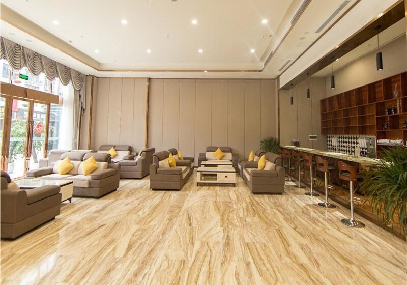 Отель Greentree Eastern Yibin Yijian Road New City Plaza