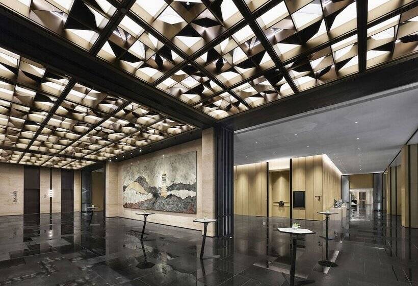 Отель Hilton Nanjing Niushoushan