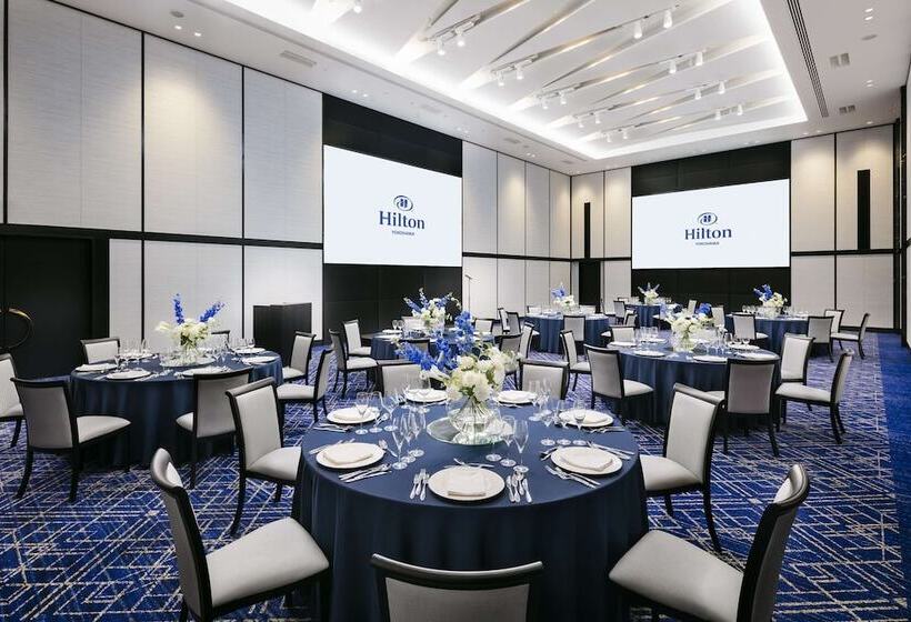 בית מלון כפרי Hilton Yokohama