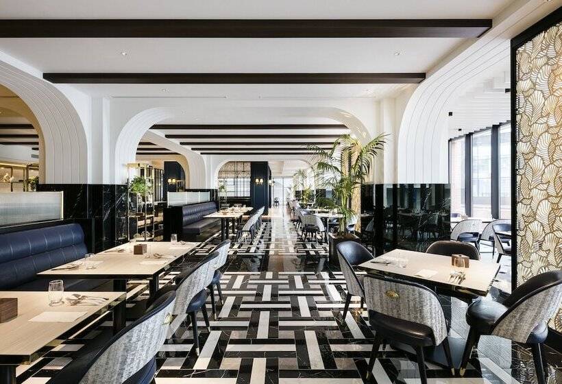 בית מלון כפרי Hilton Yokohama