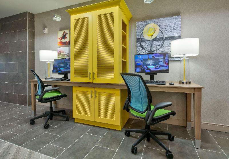 Отель Home2suitesbyhiltonelcampo