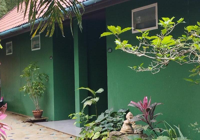 فندق Phuket Jungle Experience Resort