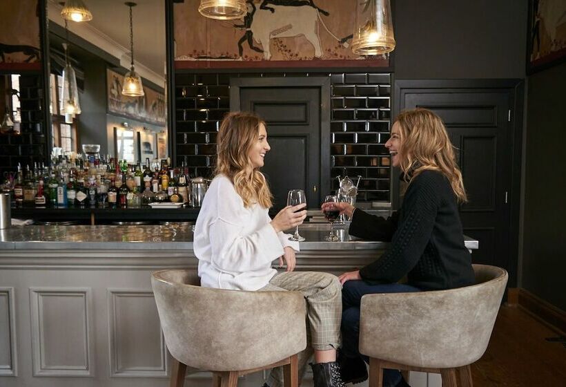 בית מלון כפרי Pinewood At Port Lympne Reserve