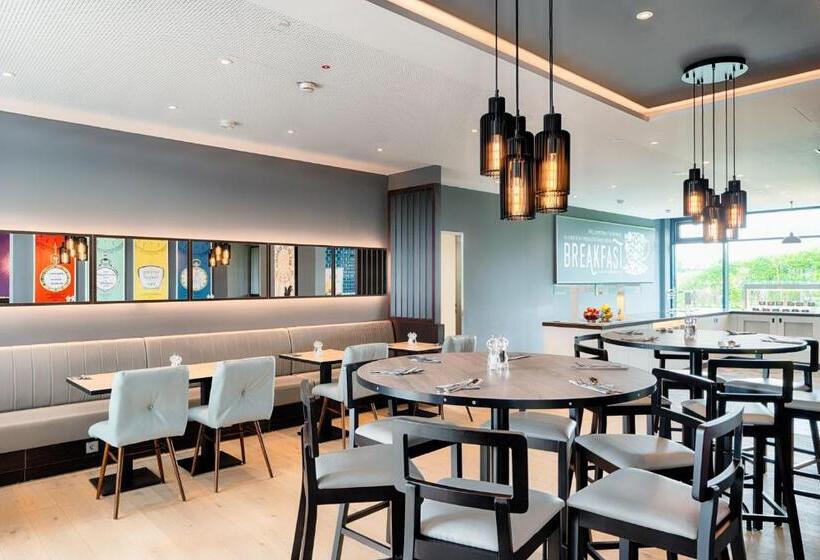 هتل Premier Inn Berlin Airport