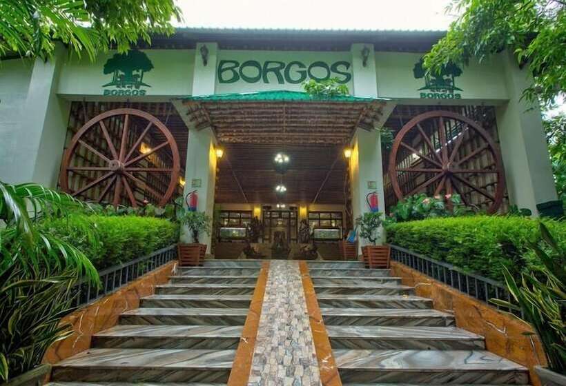 هتل Resort Borgos