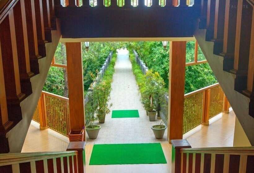 هتل Resort Borgos