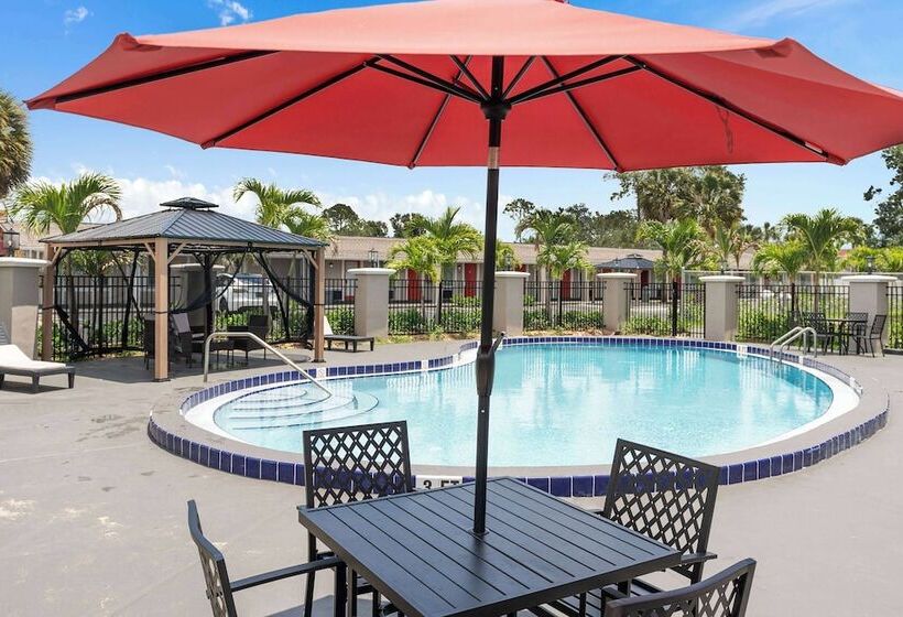 酒店 Travelodge By Wyndham Kissimmee/orlando