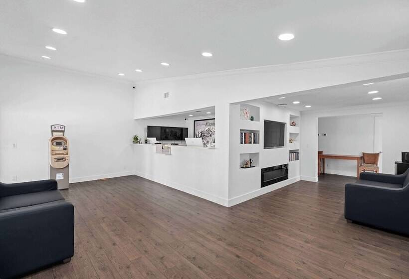 酒店 Travelodge By Wyndham Kissimmee/orlando