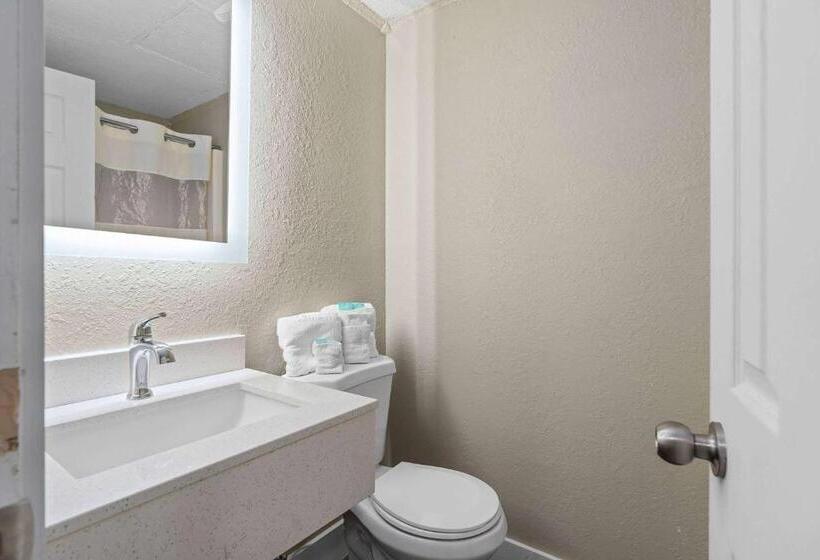 Отель Travelodge By Wyndham Kissimmee/orlando