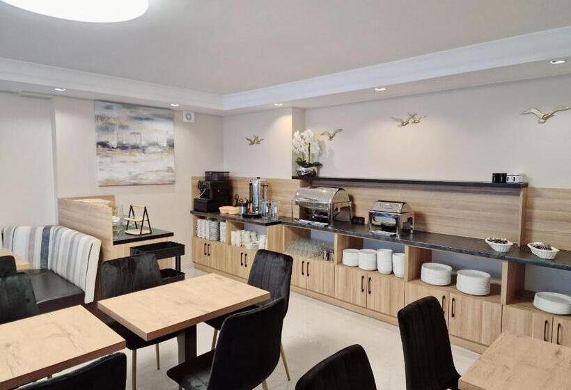 فندق Villa Cristal