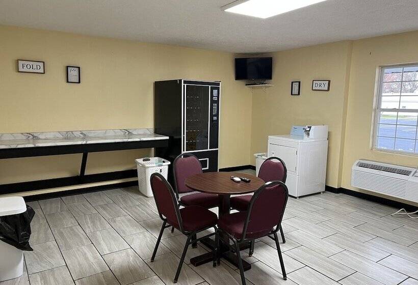 Motel Boutique By Wolf Inn