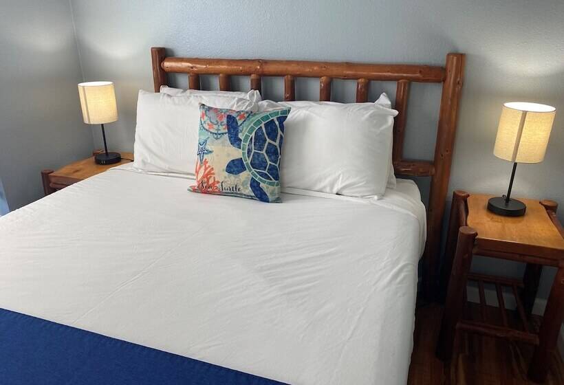 汽车旅馆  Watefront At Potlatch