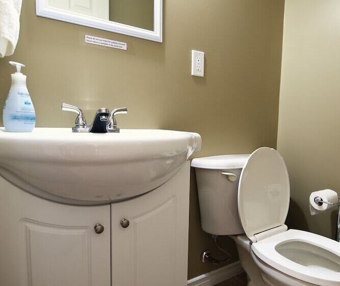 بنسيون Jenny S Guest House