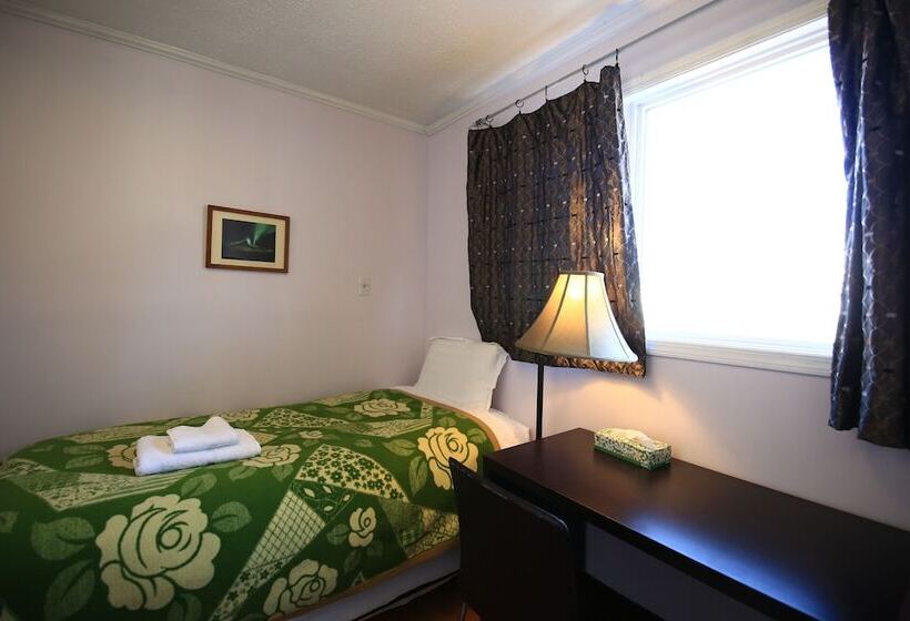 بنسيون Jenny S Guest House