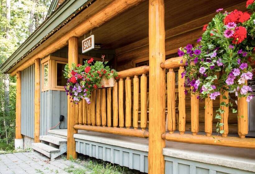 Snow Creek Cabins By Fernie Lodging Co