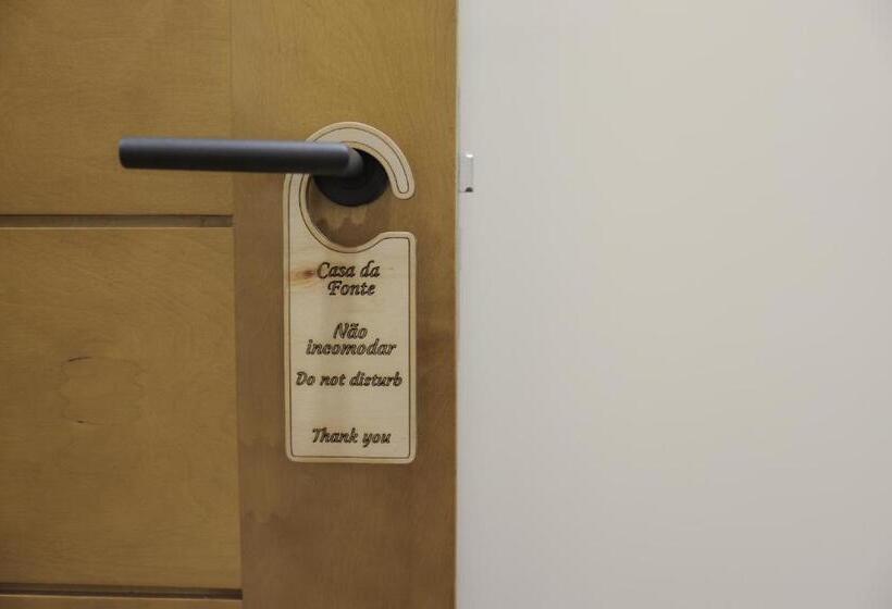 הוסטל Casa Da Fonte   Gerês