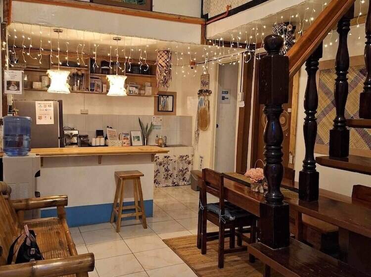 Balai Vivencio Hostel