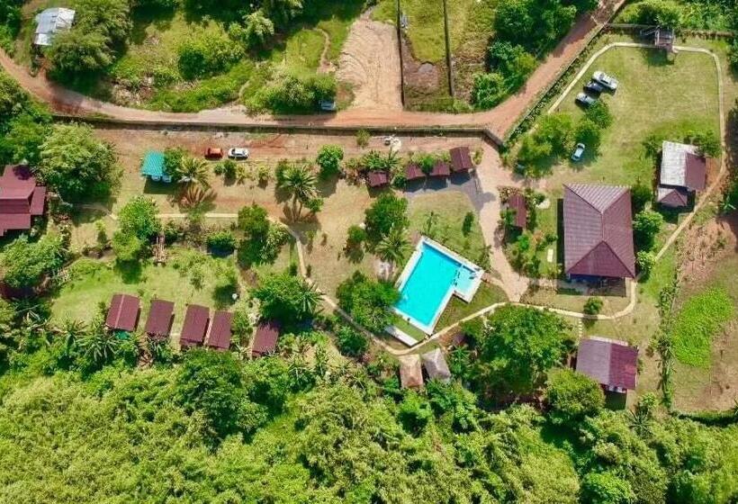 Banlaw Garden Resort