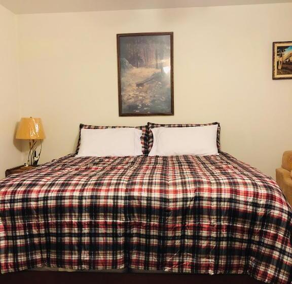 Black Hills Motel At Quail S Crossing