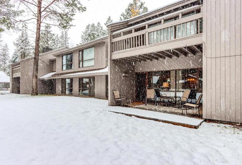 هتل 17 Meadow House