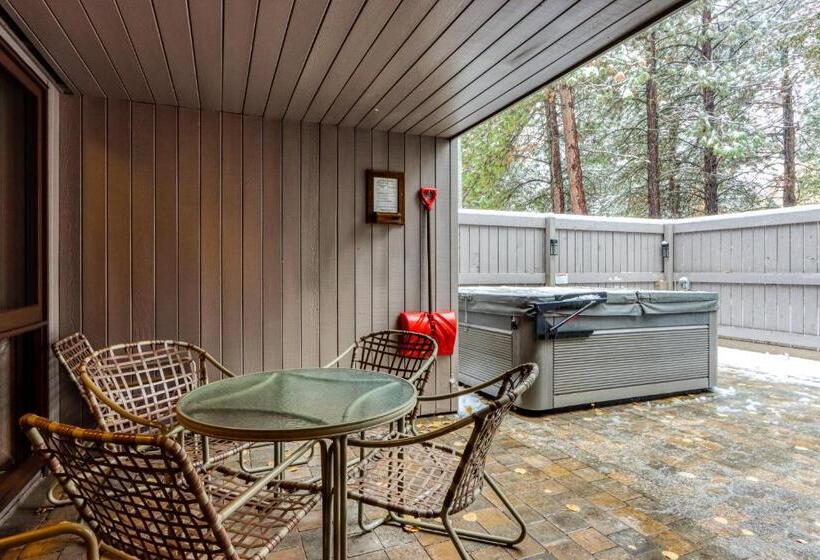 هتل 17 Meadow House