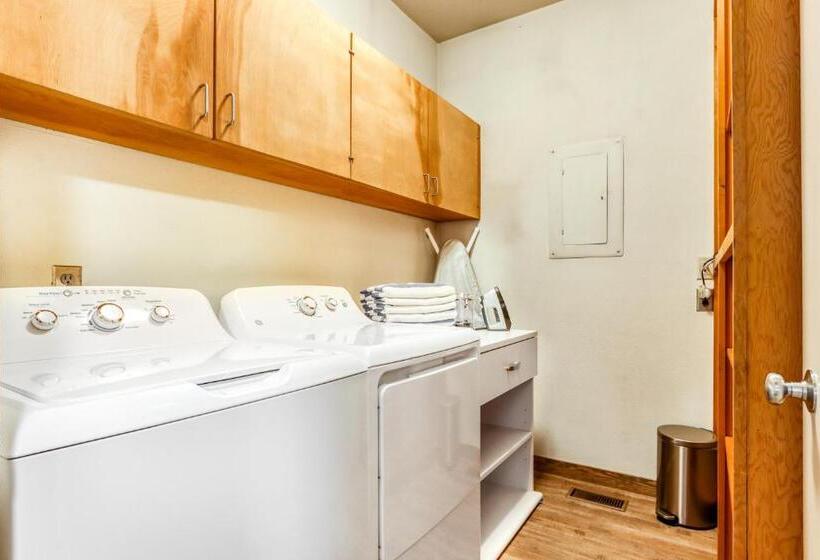 هتل 17 Meadow House