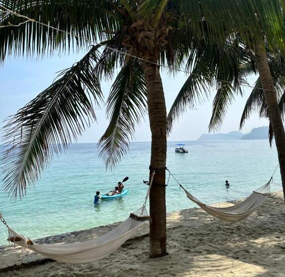 هتل Bamboo House Beach Lodge & Restaurant