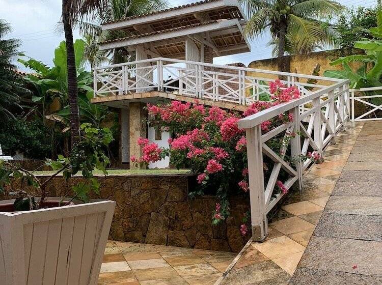 فندق Bouganville