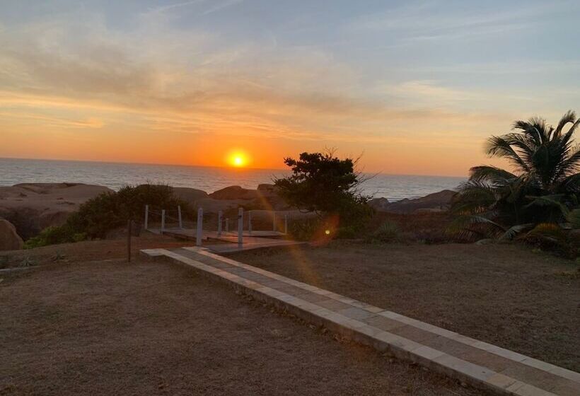 فندق Bouganville