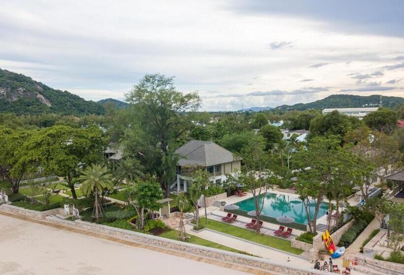 Charras Bhawan Hotel And Residences