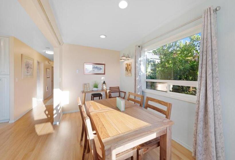 בית מלון כפרי Embarcadero Bay View