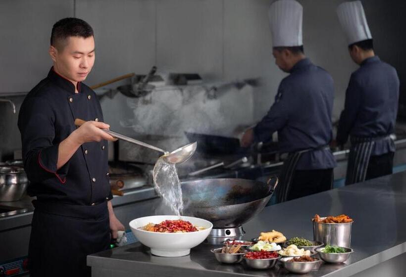 فندق Four Points By Sheraton Chongqing, Yongchuan