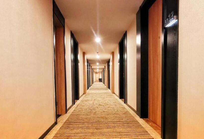 Отель Green Tree Inn Huangshan Yi County Xidi Hongcun