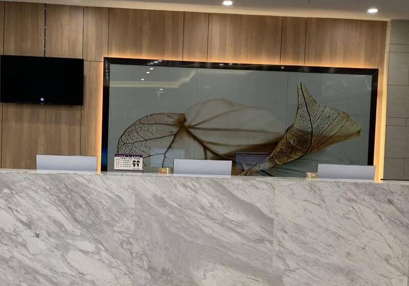 Отель Greentree Inn Anhui Suzhou Yongqiao District Qingy