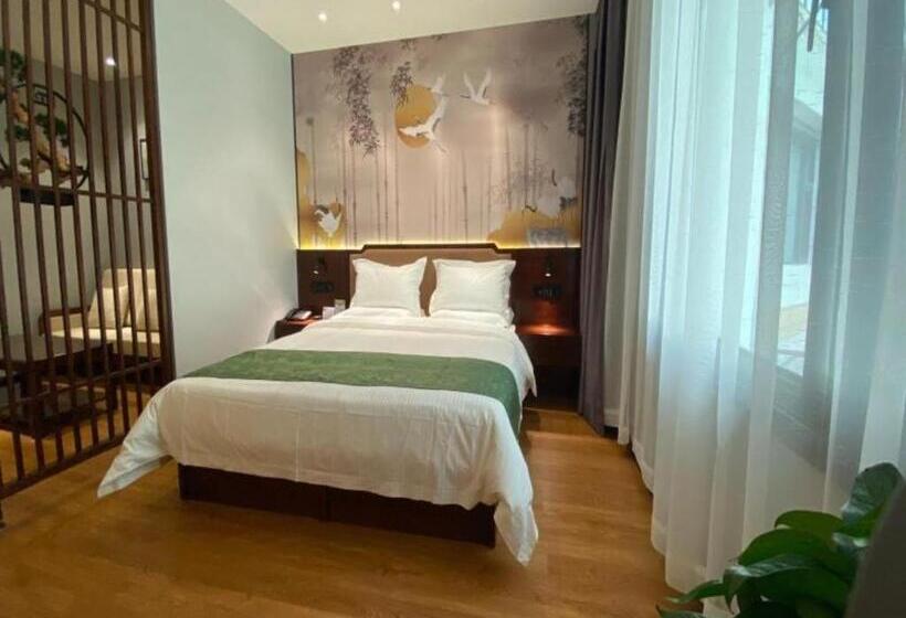 Отель Greentree Inn Express Datong Highspeed Railway Station Wanda Plaza Fangte